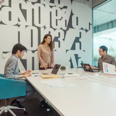 Création et refonte site vitrine 32 service v2 hero2